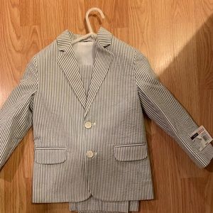 Boys Izod suit set
